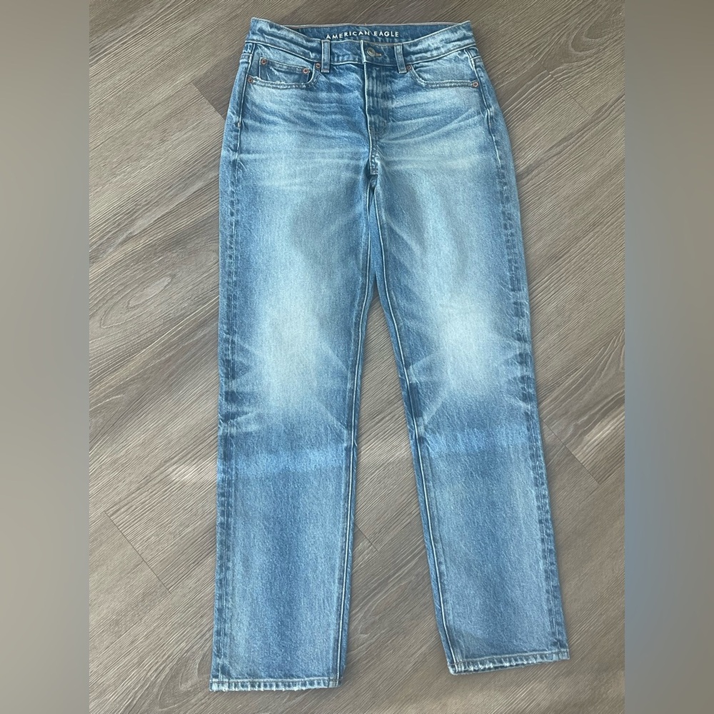 American Eagle Hi Rise Straight Jeans